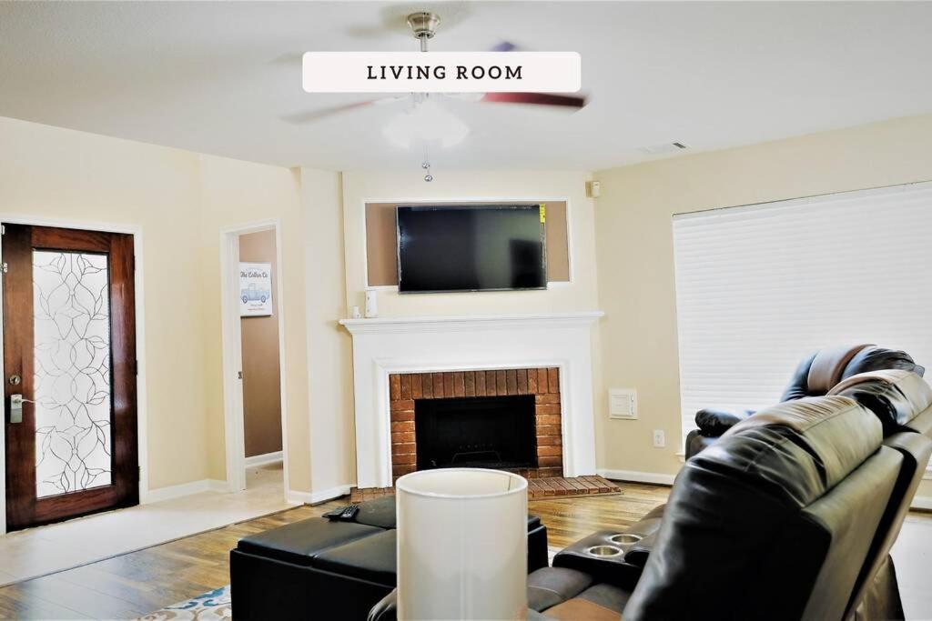 Exceptional, 5 Beds, Near Downtown - Bold Ruler Villa Stafford Exteriör bild